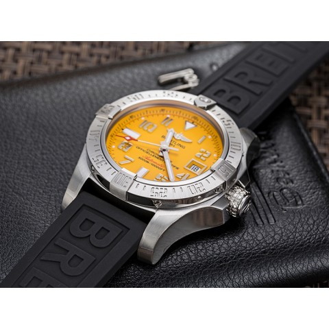 百年灵Breitling-复仇者系列 A17331101I1S2 自动机械男表【已停产】
